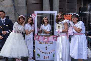 El Carnaval 'okupa' las calles del casco antiguo de la capital (Foto José Francisco Fernández Belda)